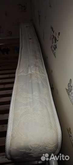 Детская кровать с матрасом