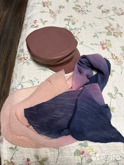 Кепка и шарф