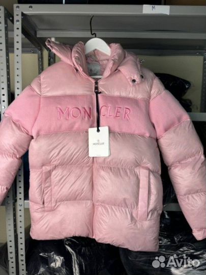 Пуховик Moncler с NFC женский розовый Арт.(101010)