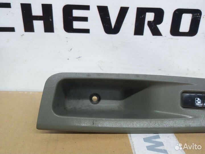 Кнопка заднего левого стеклоподъемника Лачетти