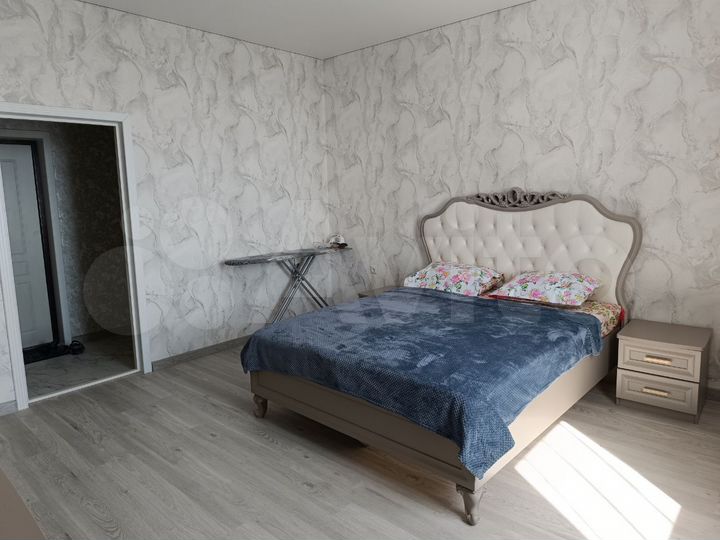 2-к. квартира, 75 м², 10/17 эт.