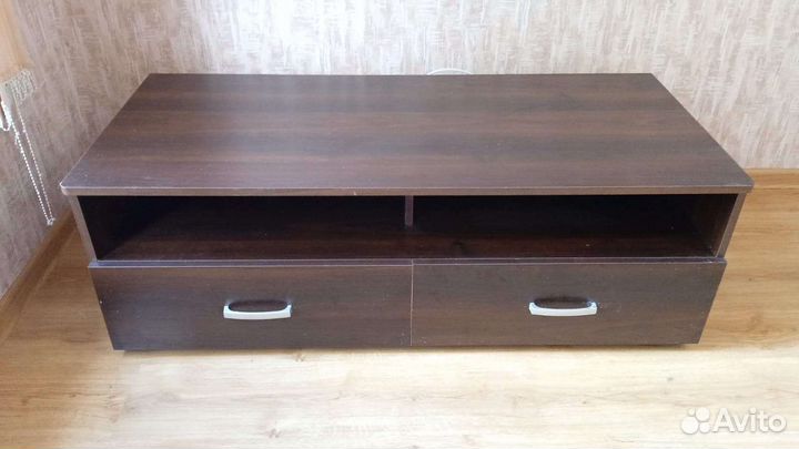 Тумба под телевизор