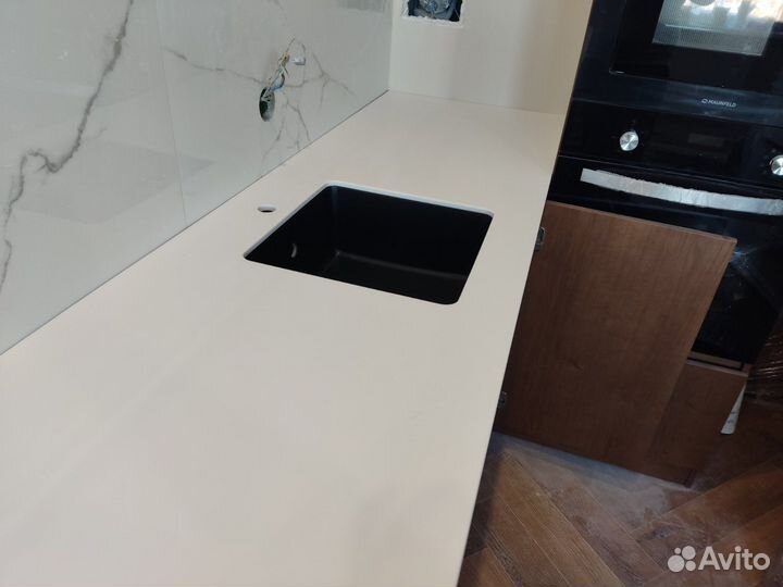 Столешница из акрилового камня
