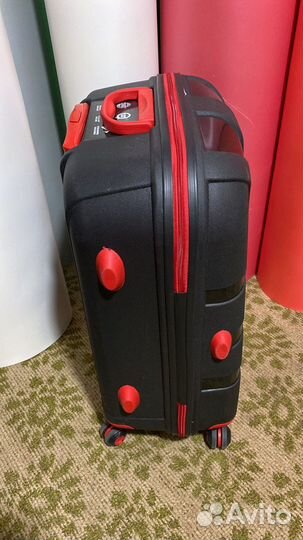 Чемодан на колесах