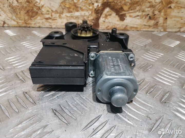 Моторчик стеклоподъёмника Renault Megan 3