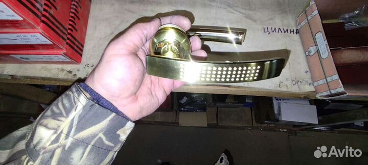 Дверные ручки Julie латунь, бронза