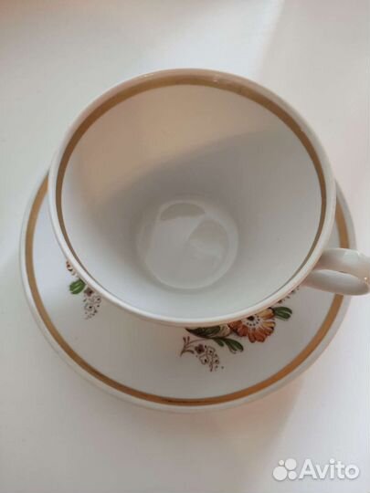 Чашки и блюдца (набор)