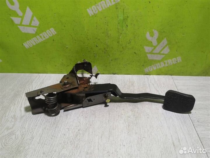 Педаль сцепления Мазда 6