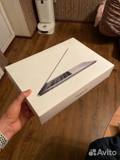 Коробка от macbook pro 15 2017