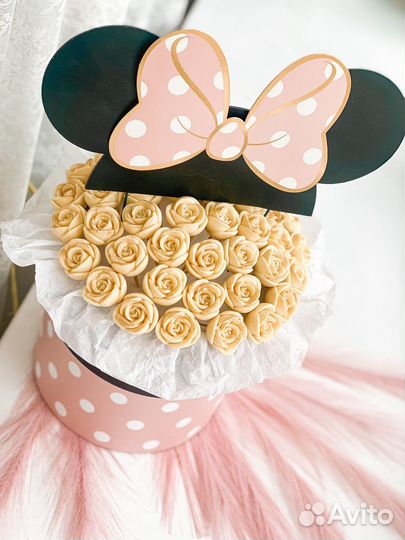 Шоколадные букеты в шляпной коробке