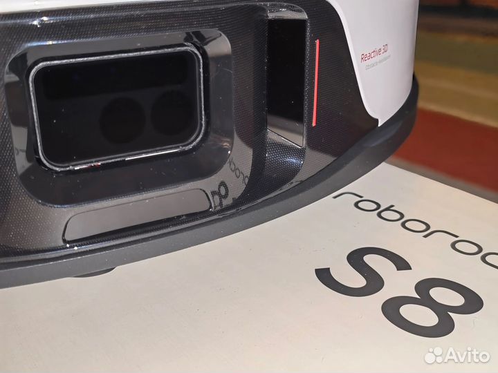 Робот пылесос Roborock S8