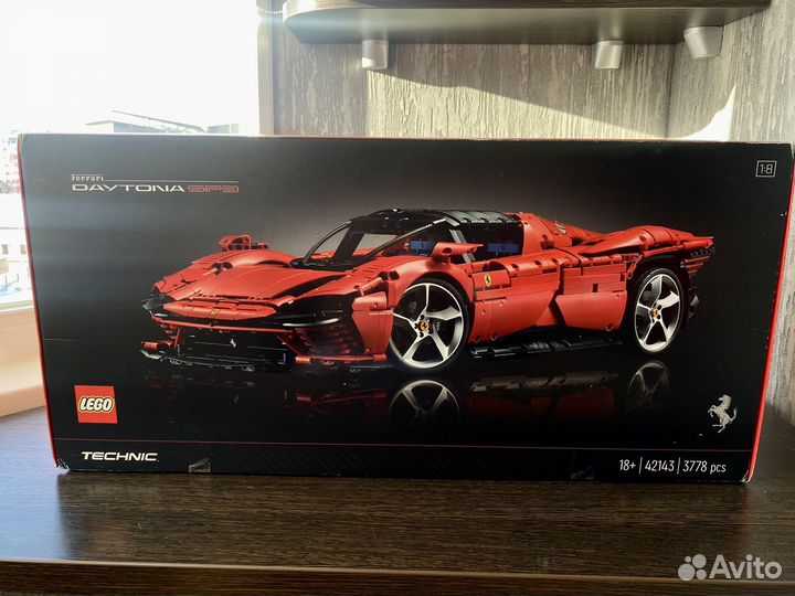 Новый lego 42143 Technic Ferrari (в наличии)