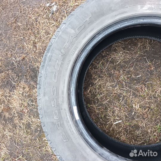 Continental ContiCrossContact AT 215/65 R16 98H