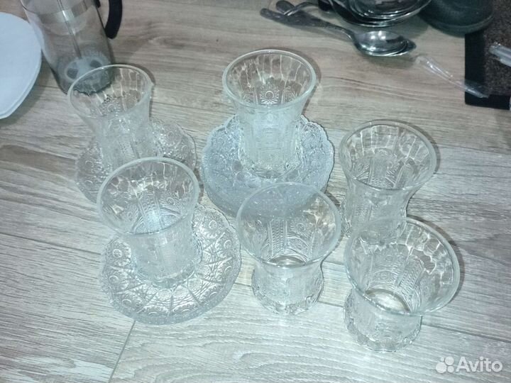 Стаканы армуды хрустальные с блюдцами