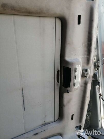 Подаю крышу понорама на Рено Меган2 хечбек