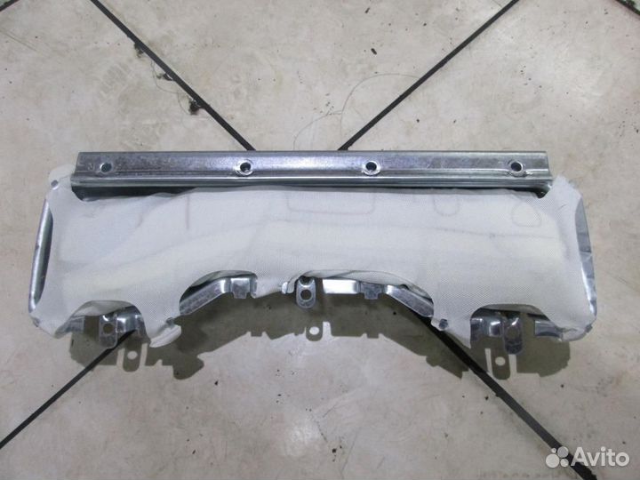 Подушка безопасности коленная w212 E-class 272