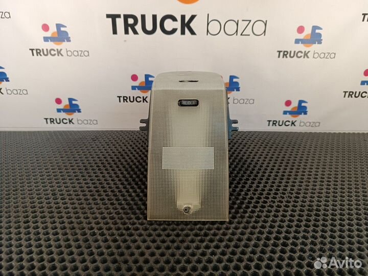 81252016251 Плафон салонный Man TGA