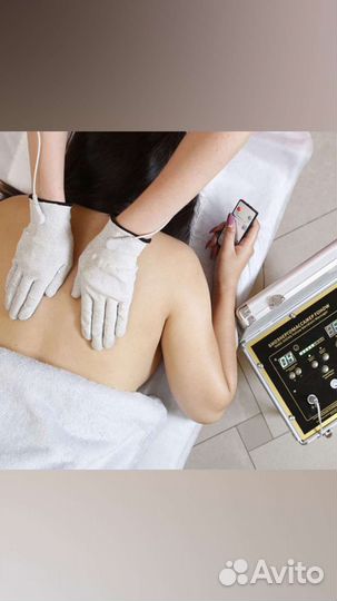 Массажистка