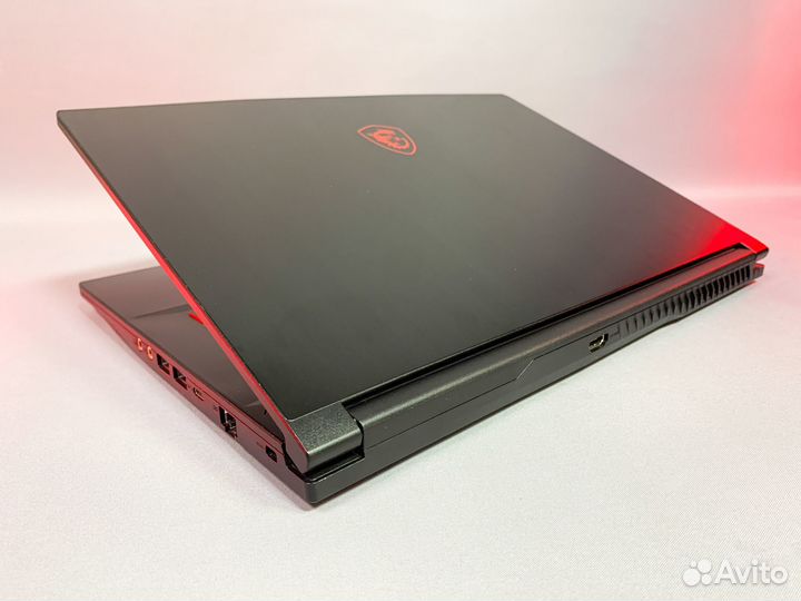 Игровой ноутбук MSI Core i7-11800H/RTX 3050Ti/16Gb