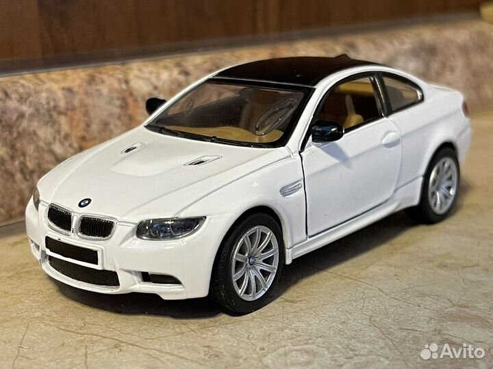 Модель автомобиля BMW M3 Сoupe