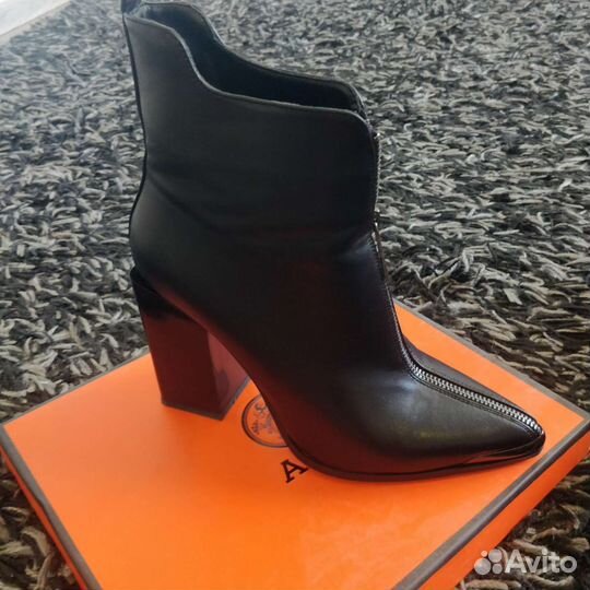 Ботильоны новые 39