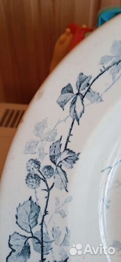 Антикварная тарелка villeroy Boch, серия ежевика