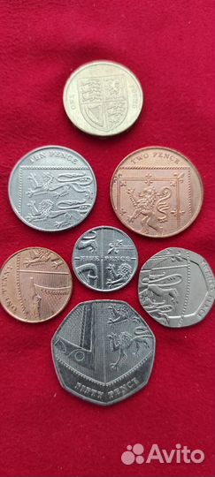 Набор монет, Королевский щит герба