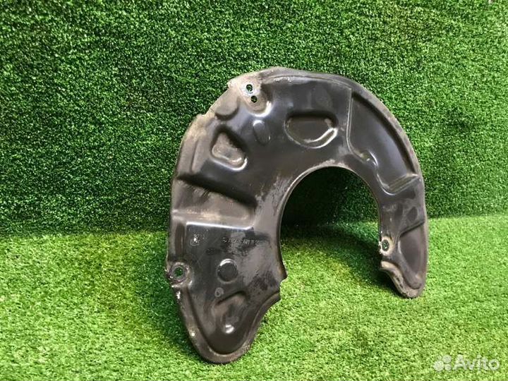 Пыльник тормозного диска передний левый Mercedes