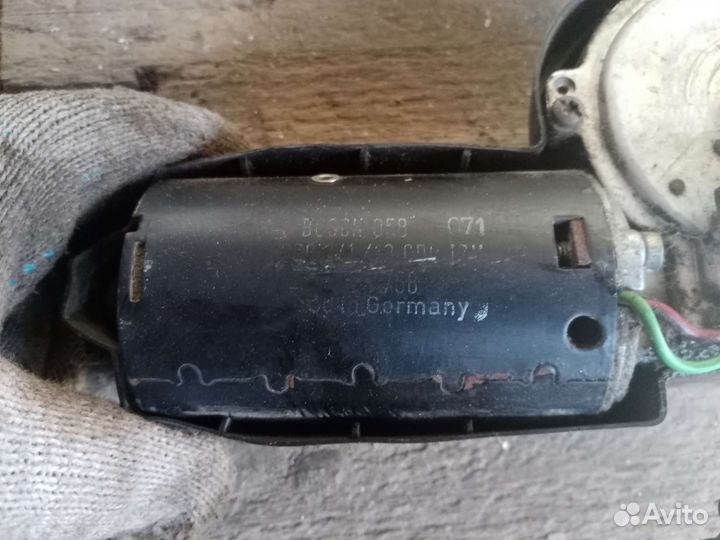 Моторчик стеклоочистителя бмв е34