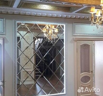 Зеркальное панно в прихожей