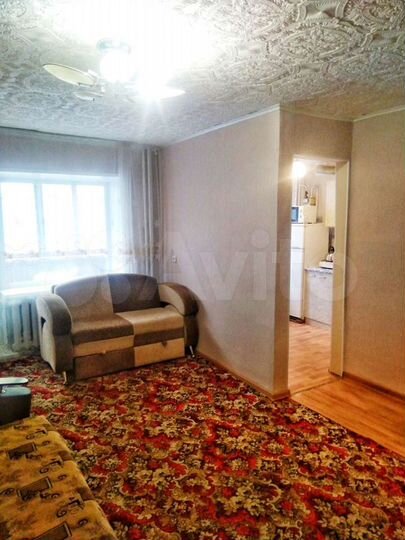 2-к. квартира, 42 м², 2/4 эт.