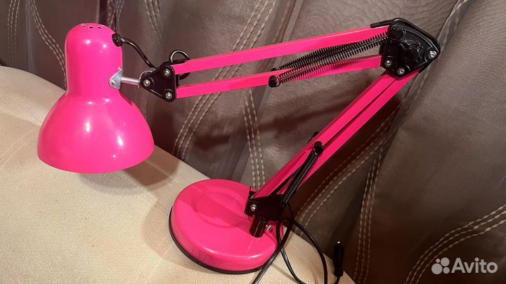 Лампа настольная