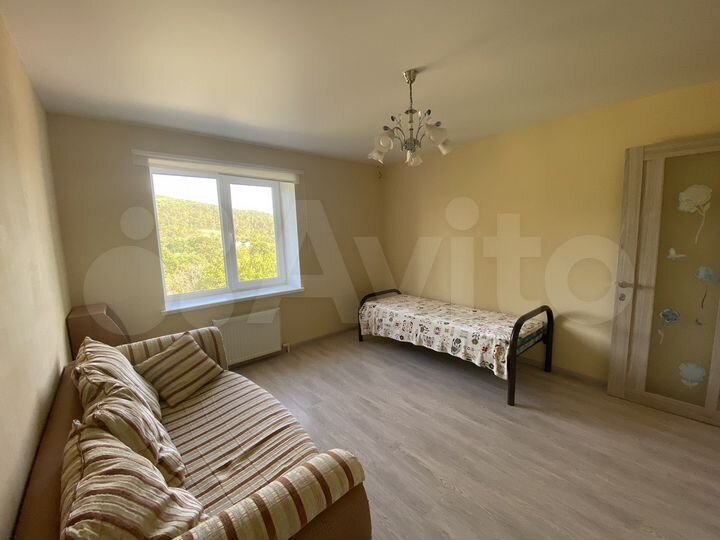 3-к. квартира, 90 м², 4/5 эт.