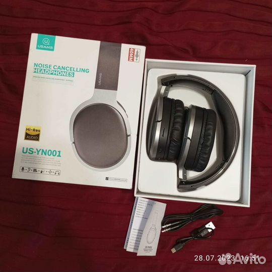 Продаю наушники новые