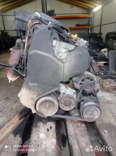 Двигатель в с боре Рено Канго 1,9 TDI c98-05г F9Q