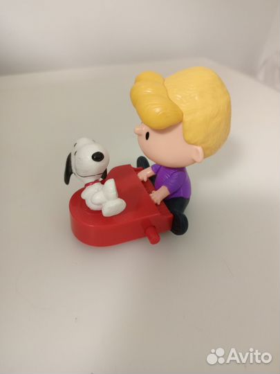 McDonald's Happy Meal Toy Peanuts Snoopy