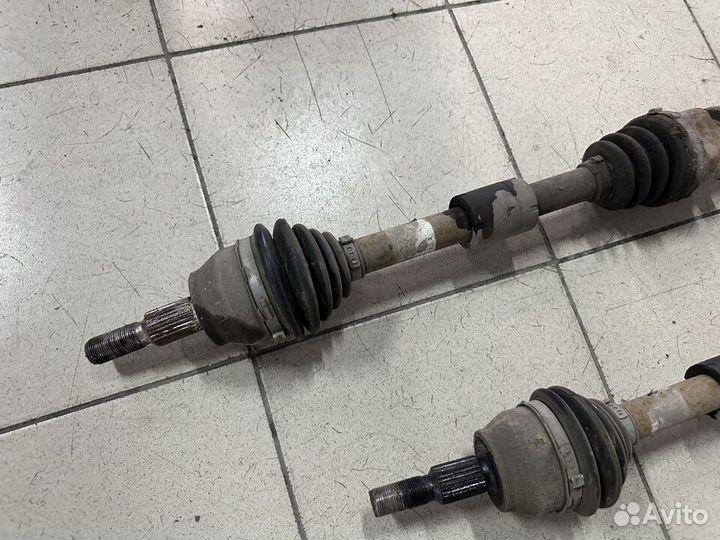 Привод передний левый/правый Форд Фокус 3 Focus 3