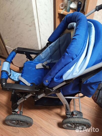 Прогулочная коляска