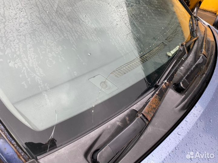 Дворники передние Nissan Serena C24