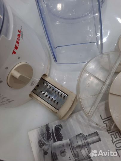 Кухонный комбайн Tefal iseo