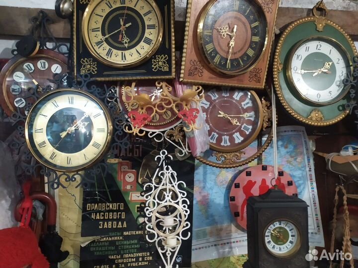 СССР Часы настенные эл.механ. кварц Янтарь подсвеч