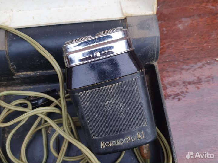 Электробритва советских времён