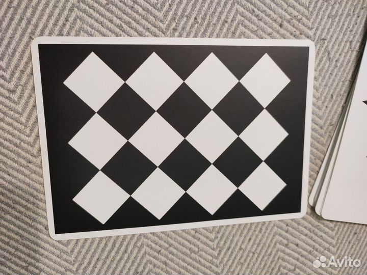 Карточки чёрно-белые для новорожденных