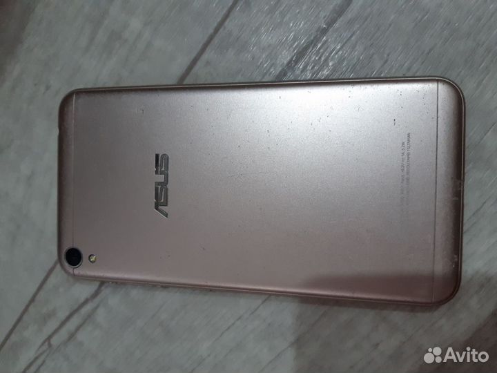 ASUS ZenFone Live ZB501KL, 2/32 ГБ