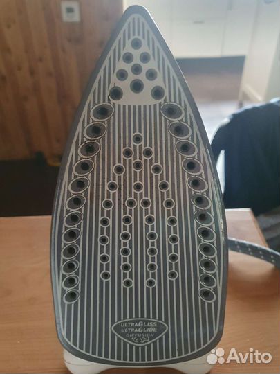 Утюг с парогенератором tefal