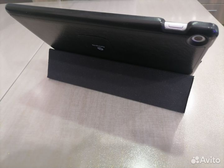 Планшет Asus Zenpad P021
