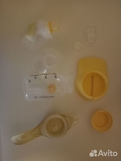 Молокоотсос medela ручной