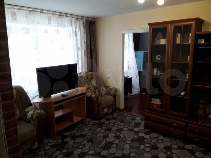 2-к. квартира, 43 м², 2/5 эт.