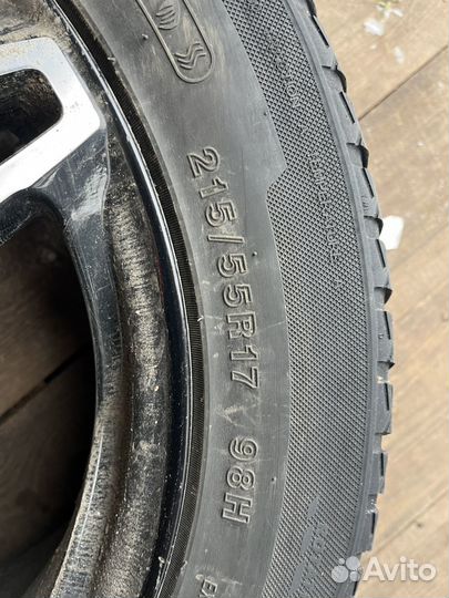 DoubleStar DLA01 215/55 R17 98H