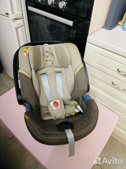 Cybex aton 4